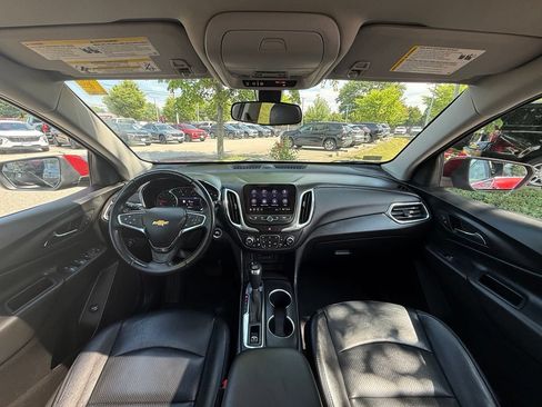 Used 2019 Chevrolet Equinox LT w/ Sun & Navigation Package AWD/4WD image 26