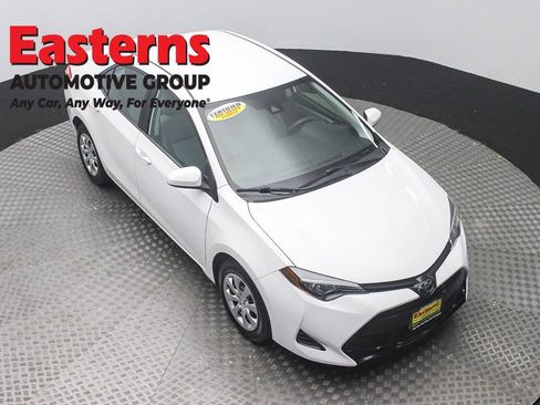 Used 2019 Toyota Corolla LE FWD image 3