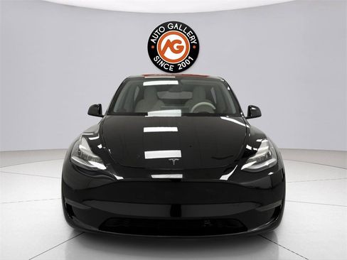 Used 2020 Tesla Model Y Long Range image 2