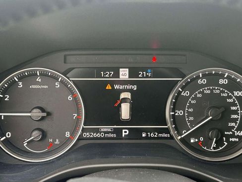 Used 2023 Mitsubishi Outlander SE image 25