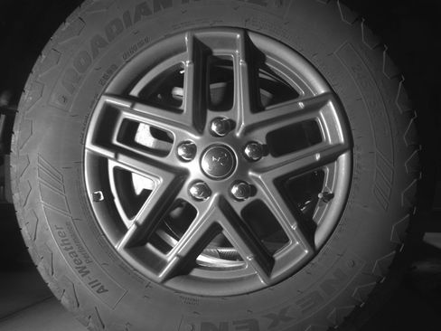 Used 2025 Jeep Wrangler Sport S image 13