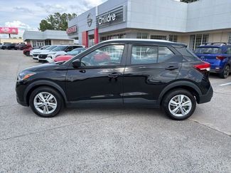 Used 2018 Nissan Kicks S FWD video 1
