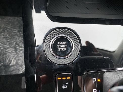 New 2026 Kia Niro EX FWD image 30