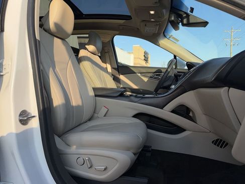 Used 2018 Lincoln MKX Reserve image 28