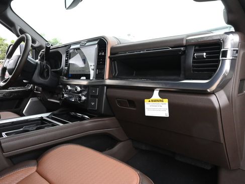 New 2026 Ford F350 King Ranch w/ FX4 Off-Road Package AWD/4WD image 21