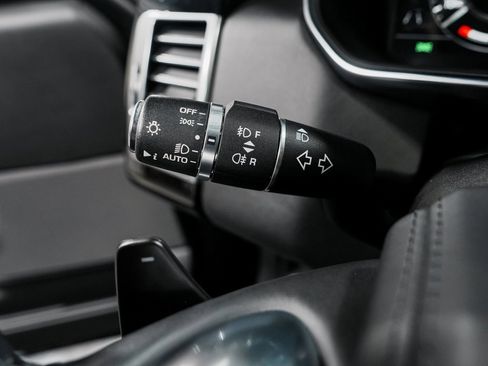 Used 2020 Land Rover Range Rover HSE image 22