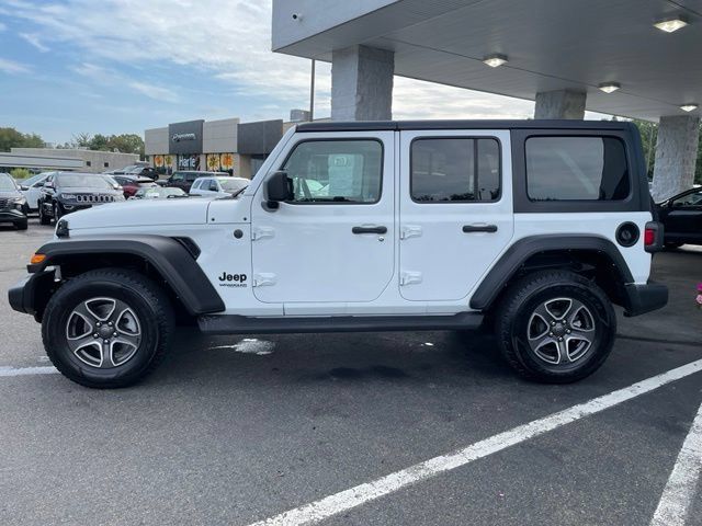 Used 2022 Jeep Wrangler Unlimited Sport AWD/4WD image 8