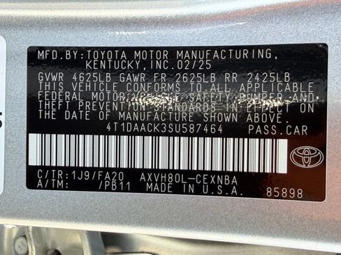 Used 2025 Toyota Camry LE FWD image 25