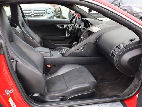 Used 2017 Jaguar F-TYPE Coupe image 39