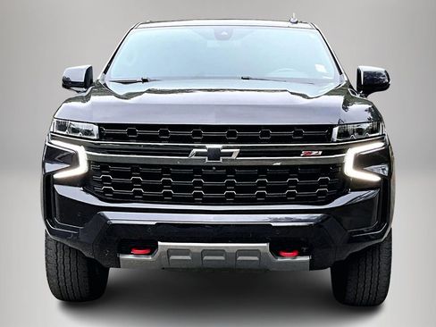 Used 2022 Chevrolet Tahoe Z71 w/ Luxury Package image 3