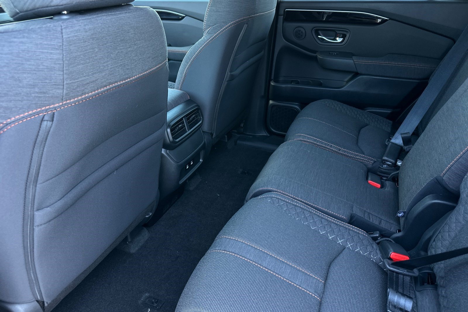 New 2026 Honda Pilot Sport image 28