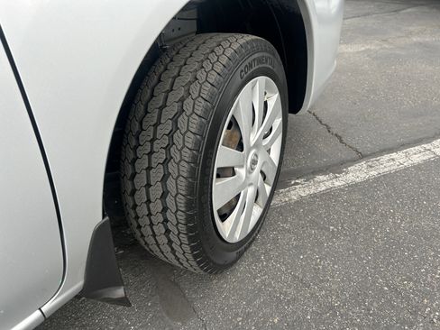 Used 2017 Nissan NV200 SV w/ Back Door Glass Package image 11