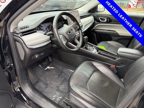 Certified 2022 Jeep Compass Limited image 4