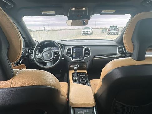 Used 2018 Volvo XC90 T6 Momentum w/ Convenience Package image 30