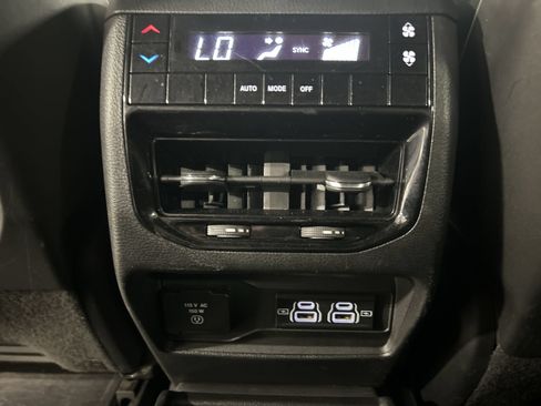 Used 2023 Jeep Grand Cherokee L Laredo AWD/4WD image 22