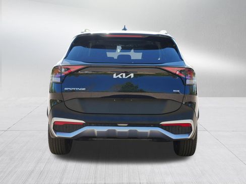 Certified 2023 Kia Sportage EX w/ EX Premium Package AWD/4WD image 6