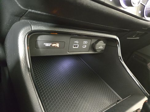 Used 2025 Honda CR-V Sport image 28