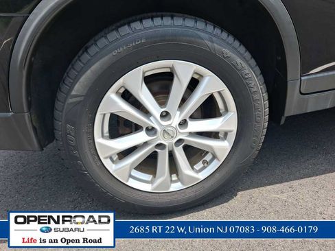Used 2015 Nissan Rogue SV AWD/4WD image 25