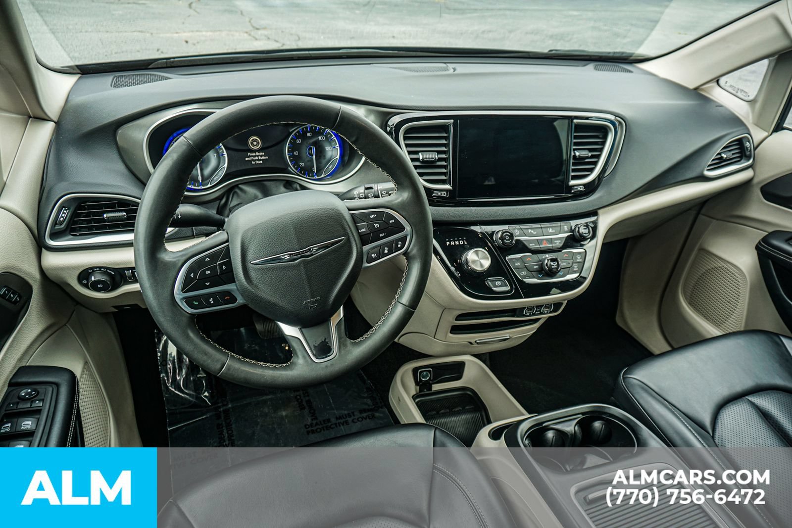 Used 2023 Chrysler Pacifica Touring-L FWD image 27