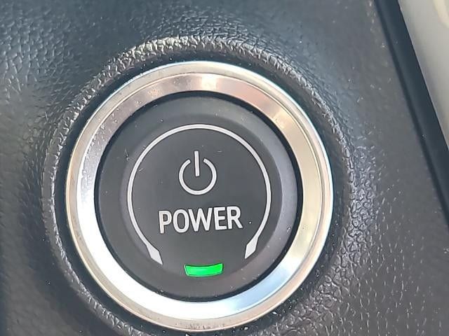 Used 2023 Chevrolet Bolt LT w/ Infotainment Package FWD image 16