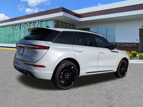 New 2026 Lincoln Corsair Grand Touring AWD/4WD image 4