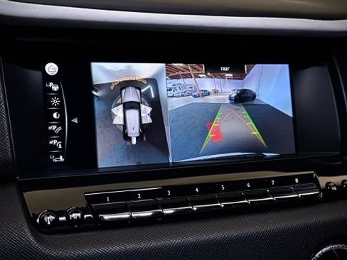 Used 2020 Rolls-Royce Cullinan AWD/4WD image 12