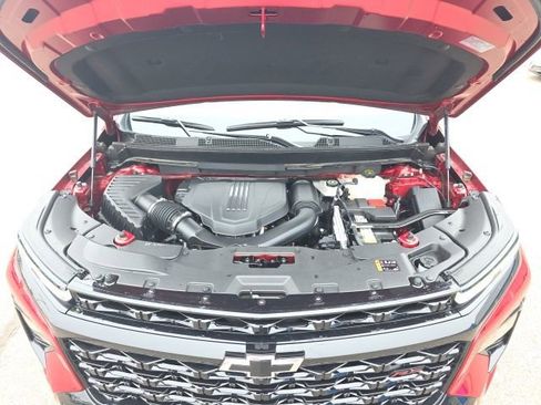 Used 2024 Chevrolet Traverse RS image 63