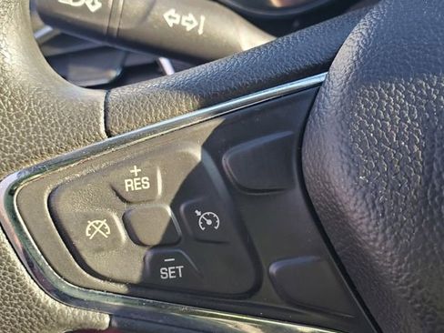 Used 2018 Chevrolet Cruze LT w/ Convenience Package image 25