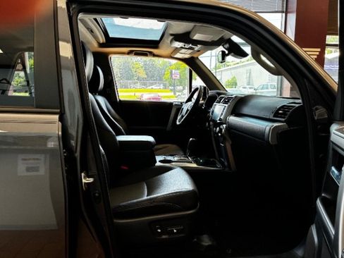 Used 2023 Toyota 4Runner SR5 Premium w/ Moonroof Package RWD image 26