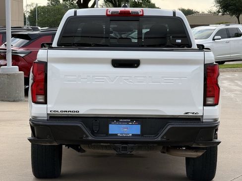 Certified 2023 Chevrolet Colorado Z71 w/ Z71 Convenience Package 2 AWD/4WD image 5