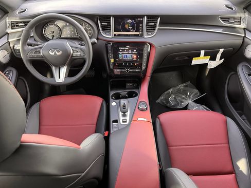 New 2025 INFINITI QX50 Sport image 9