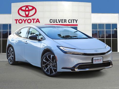 New 2026 Toyota Prius Plug-In Hybrid FWD image 1