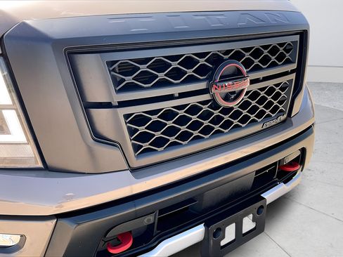 Used 2024 Nissan Titan PRO-4X w/ Pro-4x Convenience Package AWD/4WD image 34