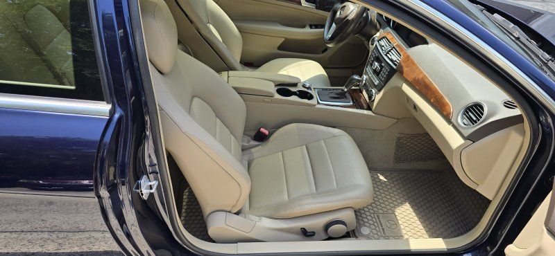 Used 2014 Mercedes-Benz C 250 Coupe image 17