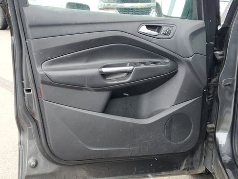 Used 2017 Ford Escape Titanium FWD image 10