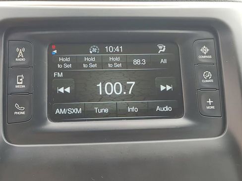 Used 2016 Jeep Cherokee Latitude FWD image 14