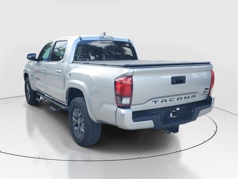 Used 2023 Toyota Tacoma SR5 w/ Technology Package image 5