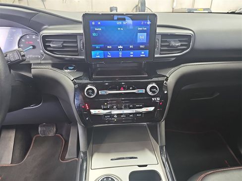 Used 2023 Ford Explorer ST-Line w/ Class IV Trailer Tow Package image 20