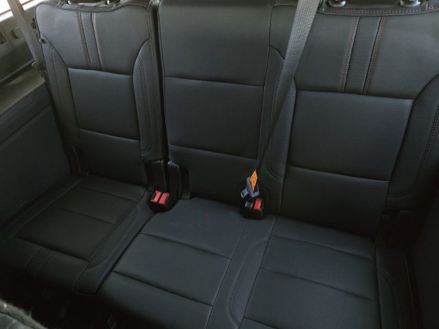 Used 2023 Chevrolet Suburban RST AWD/4WD image 16