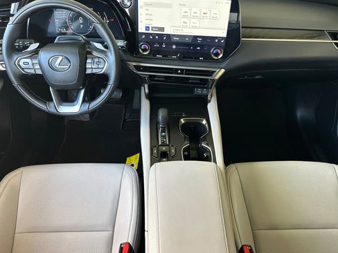 Used 2023 Lexus RX 350 Premium image 10