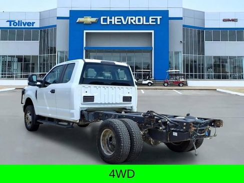 Used 2022 Ford F350 XL w/ Power Equipment Group AWD/4WD image 3