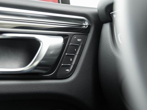 New 2026 Porsche Macan S image 18