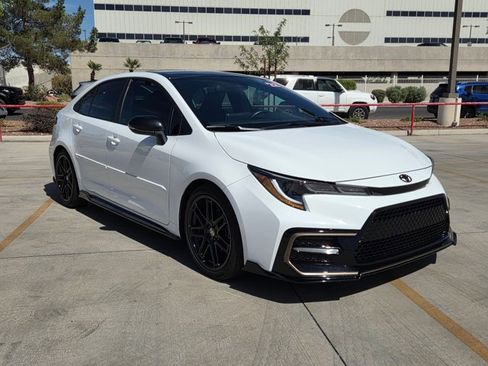 Certified 2022 Toyota Corolla XSE FWD image 3