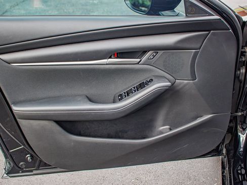 Used 2021 MAZDA MAZDA3 s FWD image 12