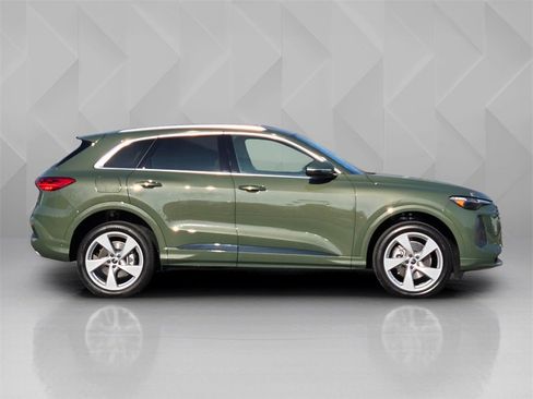 New 2025 Audi Q5 2.0T Premium Plus image 7