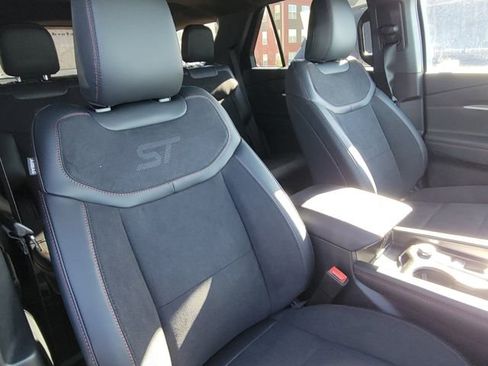 New 2026 Ford Explorer ST w/ Sun And Sound Package image 7