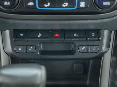 Used 2015 Chevrolet Colorado Z71 image 30