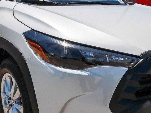 New 2026 Toyota Corolla Cross LE FWD image 10