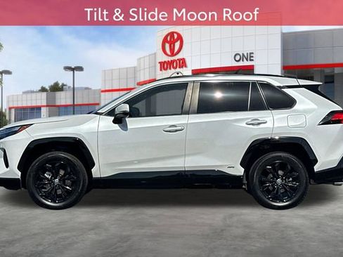 Certified 2024 Toyota RAV4 SE w/ Convenience Package AWD/4WD image 10
