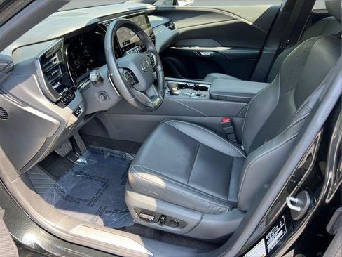 Certified 2025 Lexus RX 350 Premium Plus w/ Accessory Package (Z1) FWD image 9